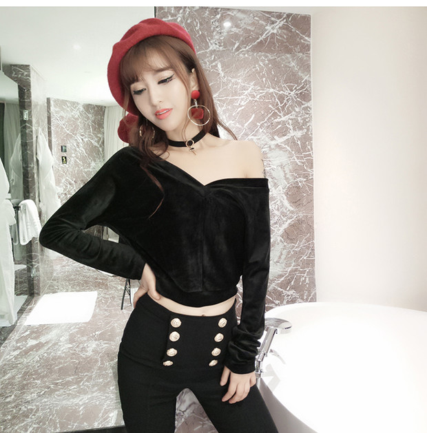 Korean Stylish Solid V Neck Velvet Crop Top